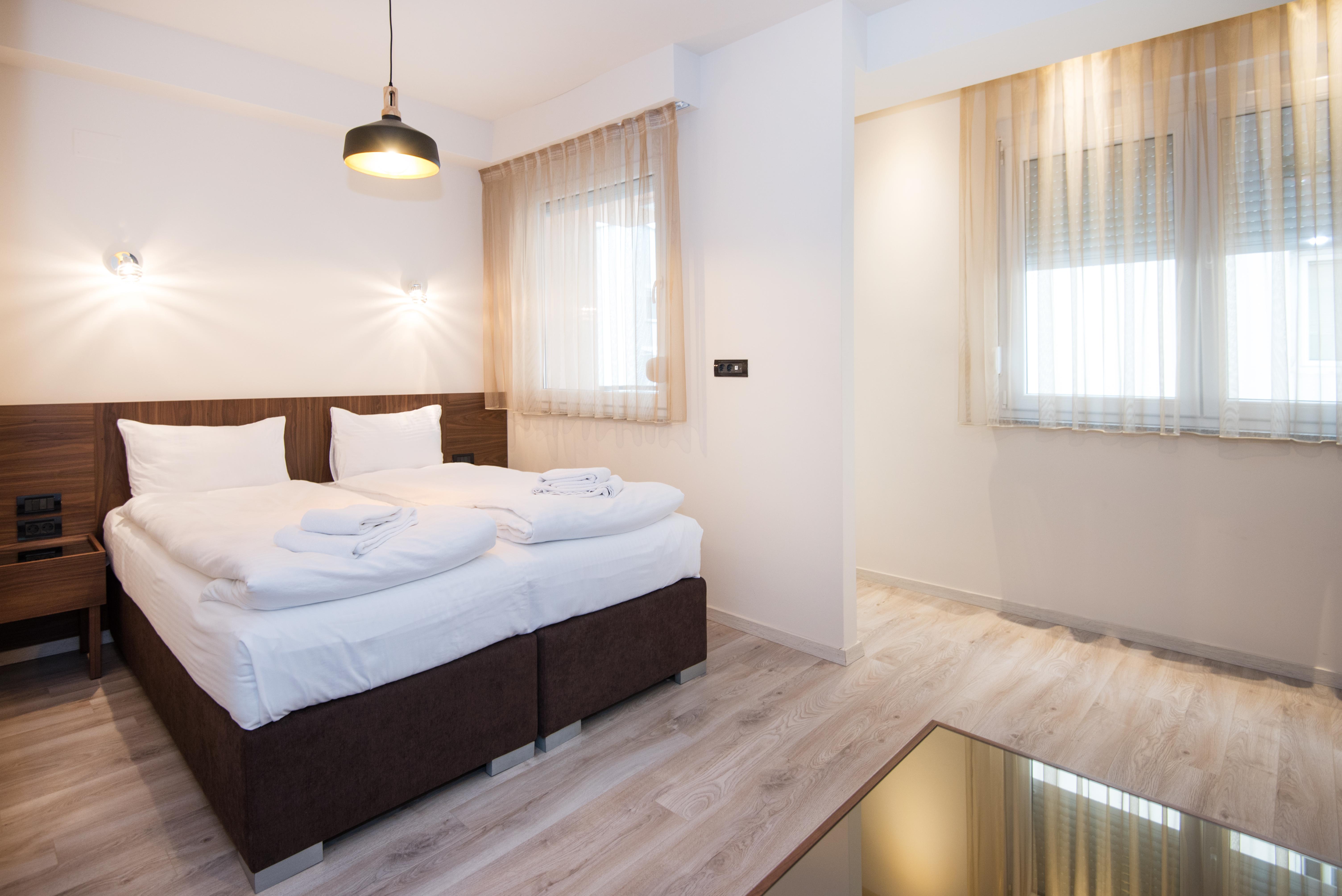 Hotel Vlaho Skopje Bagian luar foto