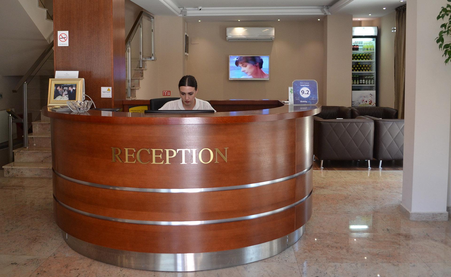 Hotel Vlaho Skopje Bagian luar foto