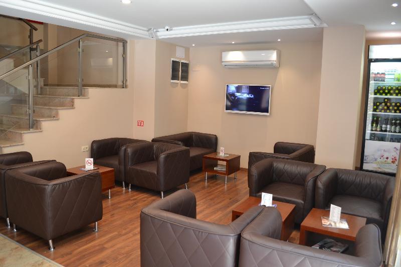 Hotel Vlaho Skopje Bagian luar foto